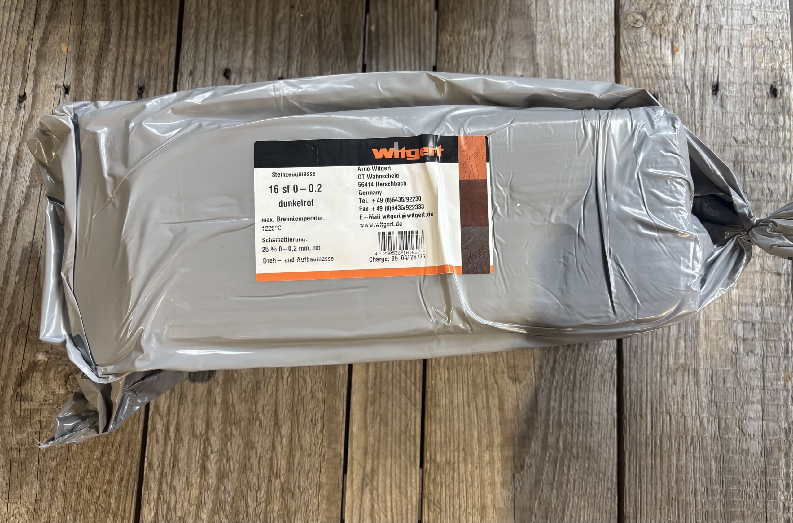 W 16 sf 25% chamotte / förpackning 10 kg, Mörk Röd